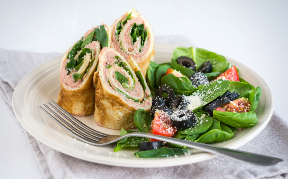 COMPASS_Pancakes with pate and fresh spinach