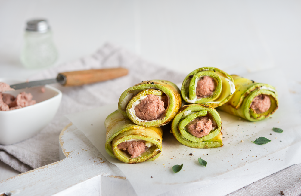 COMPASS_Zucchini rolls with pate and cream cheese